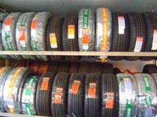 供應(yīng)低價(jià)批發(fā)正新輪胎 叉車輪胎、耐磨防滑輪胎、汽車輪胎的可靠選擇